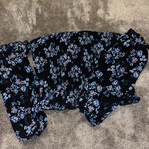 Wild Fable off the shoulder dressy shirt!